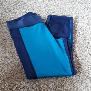 Under Armour crop leggings